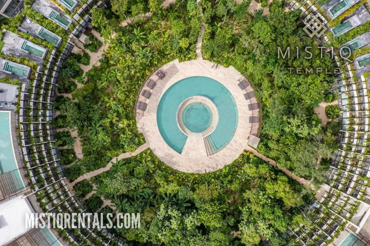 Mistiq Temple II Luxury Apartment تولوم