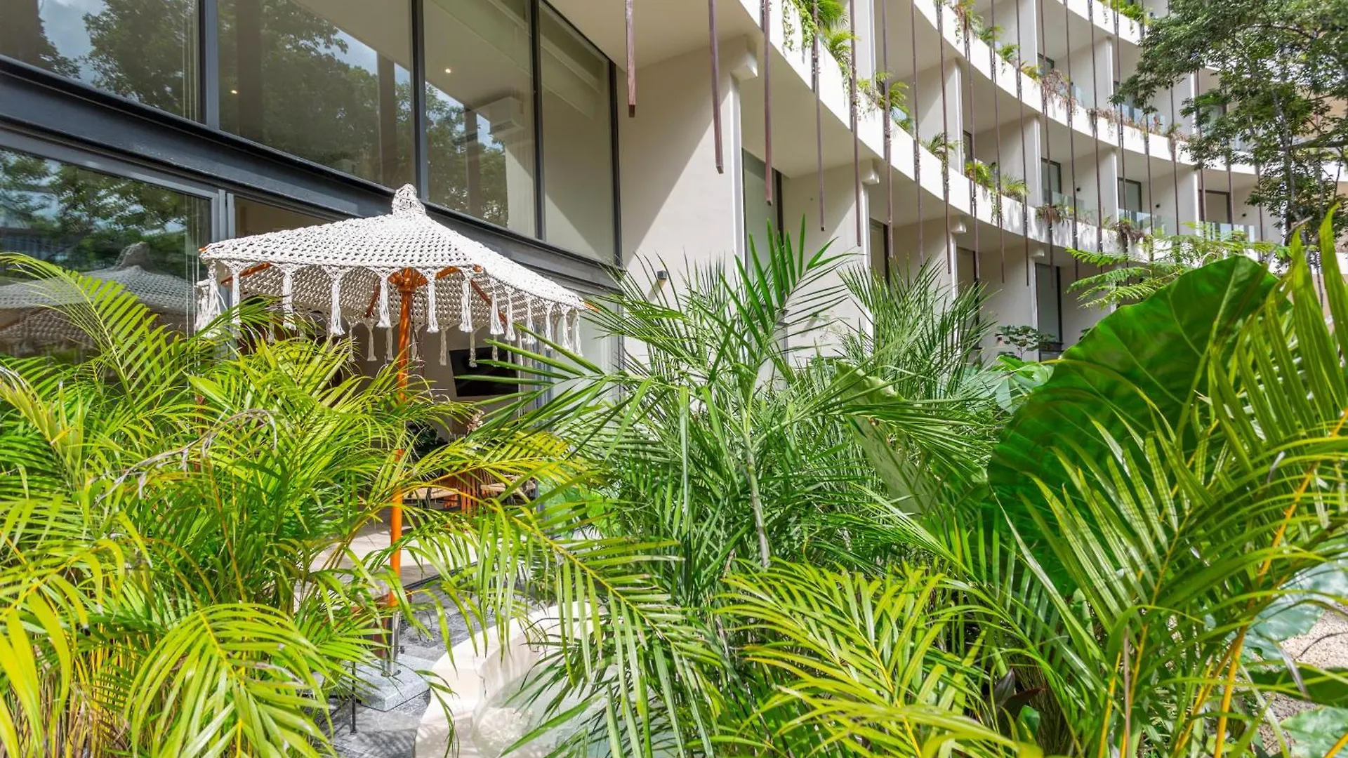 Mistiq Temple II Luxury Apartment تولوم