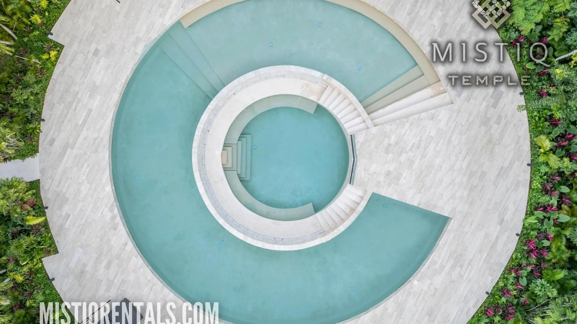 Mistiq Temple II Luxury Apartment تولوم