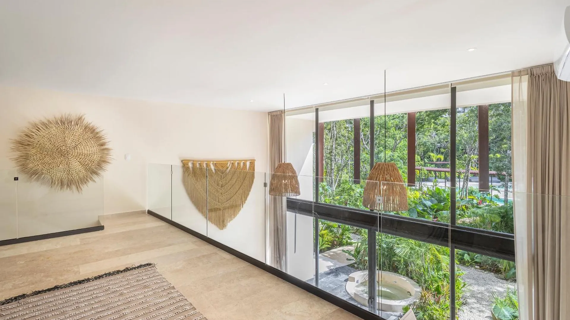 Mistiq Temple II Luxury Apartment تولوم