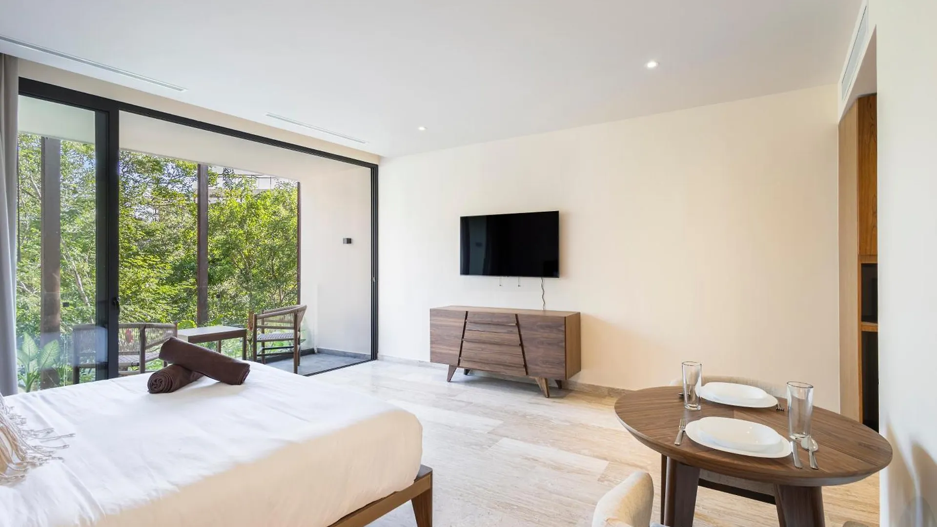 Mistiq Temple II Luxury Apartment تولوم 0*,